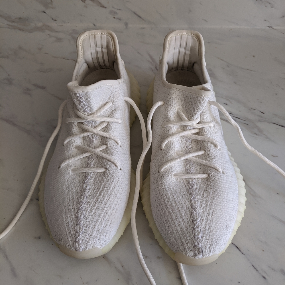 Yeezy Boost 350 Triple White. Men 7/Women 8